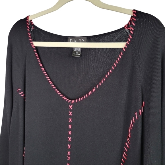 Finity Women's Black Stretchy V-Neck Embroidered Stitching Detail Blouse Size 3X - Picture 2 of 8